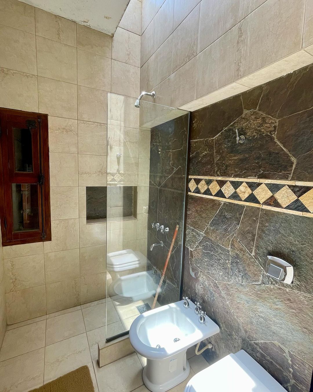 Baño-privado-hotel